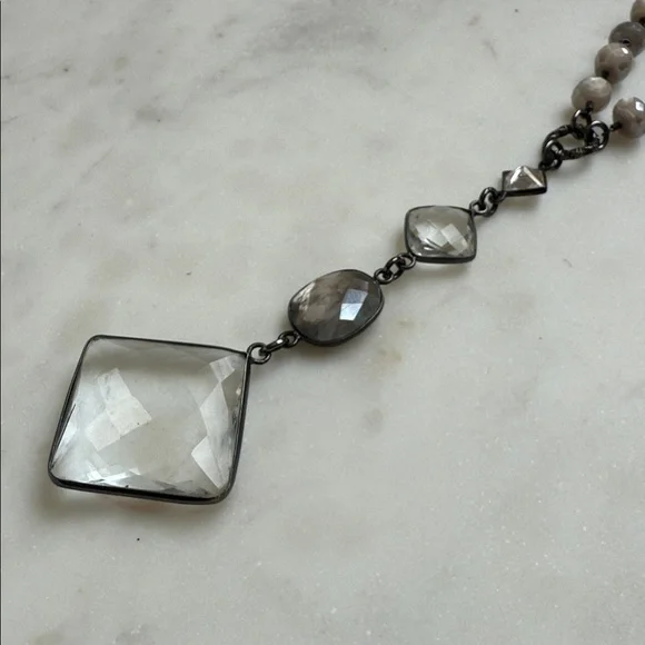 Beautiful moonstone and quartz crystal necklace - Picture 2 of 4